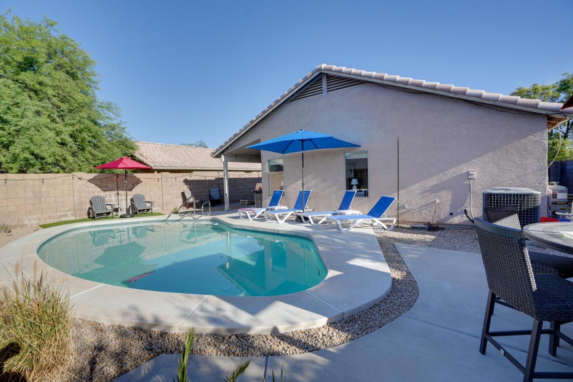 הוילה Sunny Surprise Getaway With Private Yard And Pool מראה חיצוני תמונה