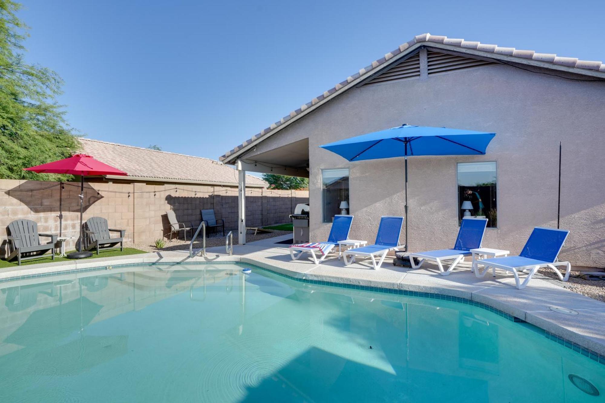 הוילה Sunny Surprise Getaway With Private Yard And Pool מראה חיצוני תמונה