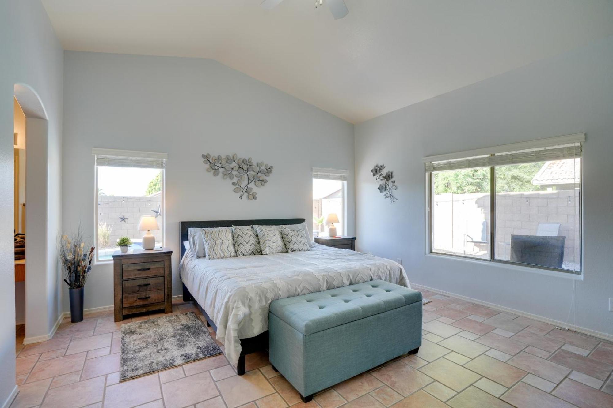 הוילה Sunny Surprise Getaway With Private Yard And Pool מראה חיצוני תמונה